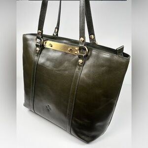 Patricia Nash Discovery Bonanza Olive Green Leather Tote Bag. Gold hardware.